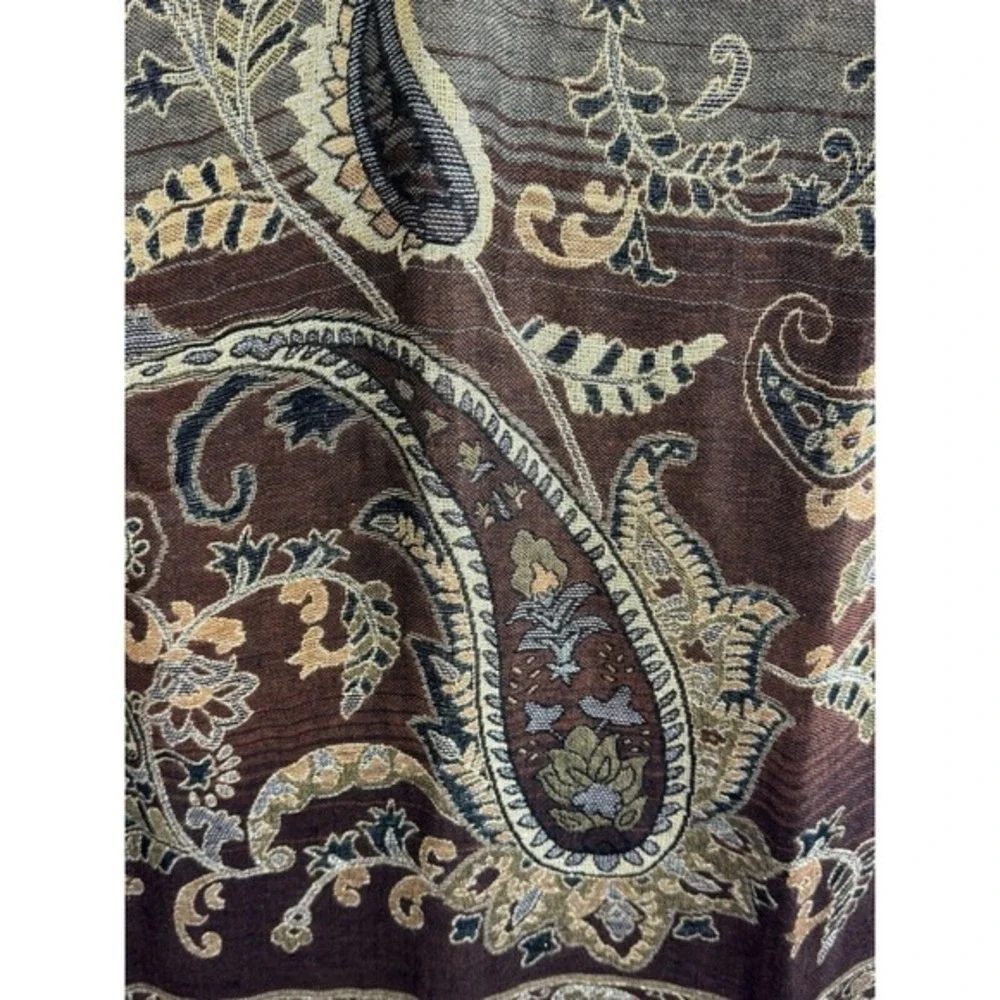 Collection Eighteen Brown Gold Paisley Metallic Pashmina Wrap Scarf Fringe 67-06